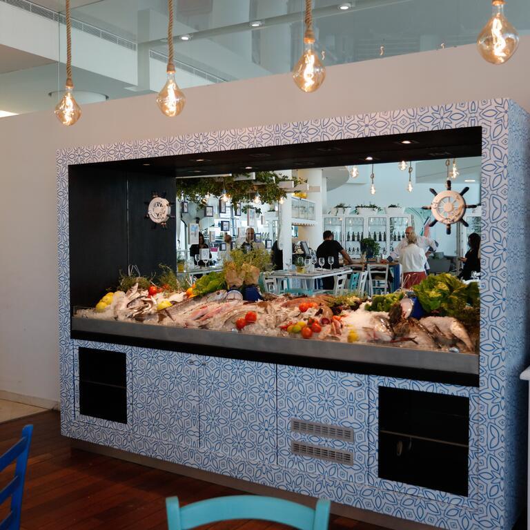 Play Hatzuk Beach Tel Aviv Restoran foto